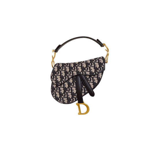 The Saddle Chic Shoulder Bag : Pre- Order